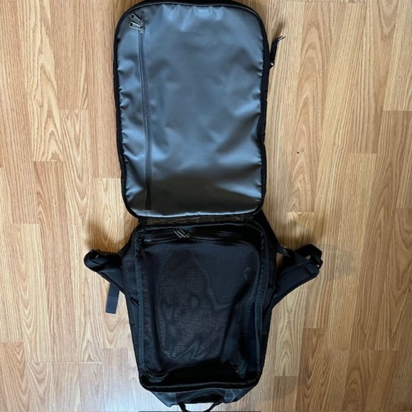Timbuk2 Jet Laptop Backpack Pack Black Waterproof - Picture 6 of 9